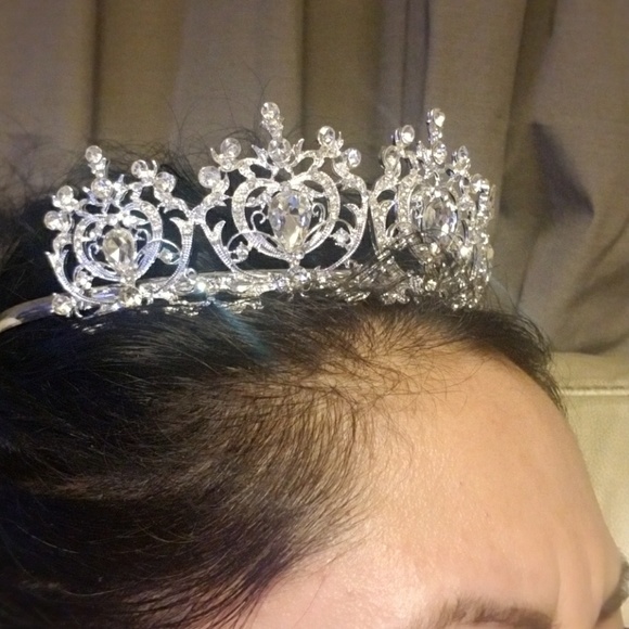 Crown - Picture 2 of 2